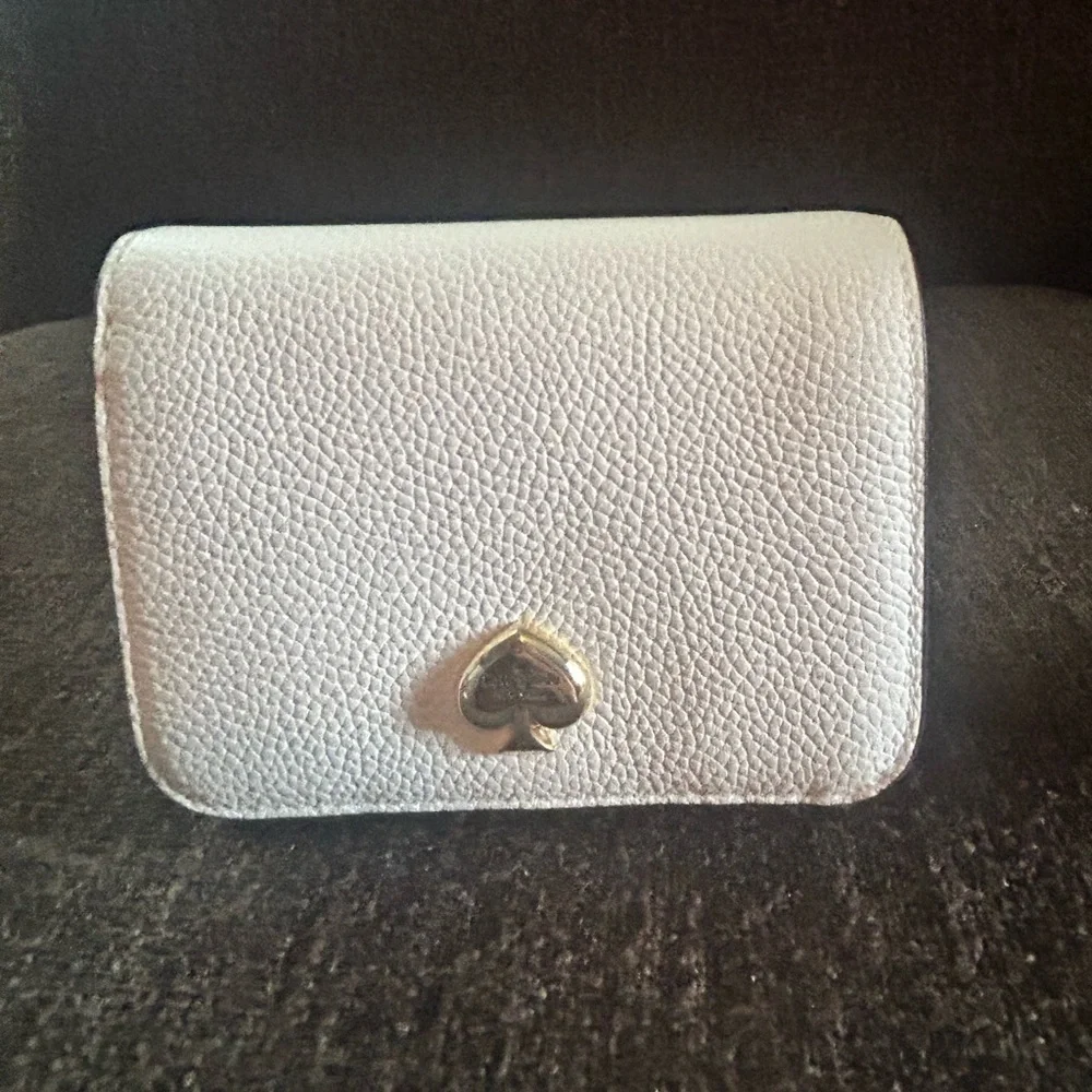 NWT- Kate Spade L- Zip White wallet. In wrapper.